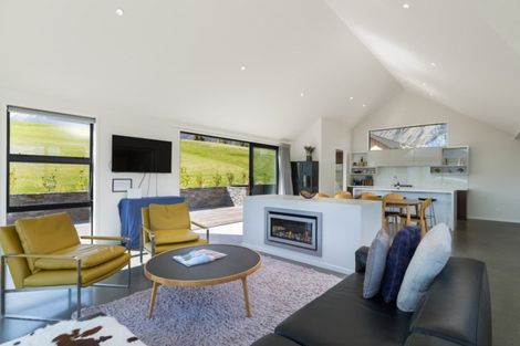 Photo of property in 35 Jacks Point Rise, Jacks Point, Queenstown, 9371