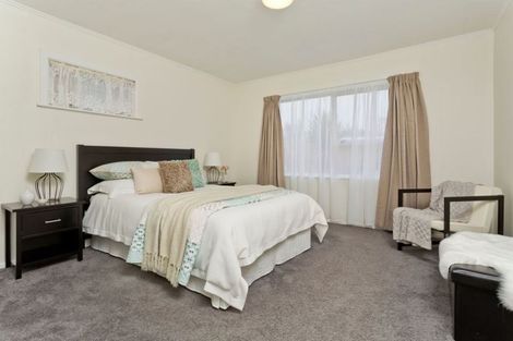 Photo of property in 238 Henderson Valley Road, Henderson, Auckland, 0612