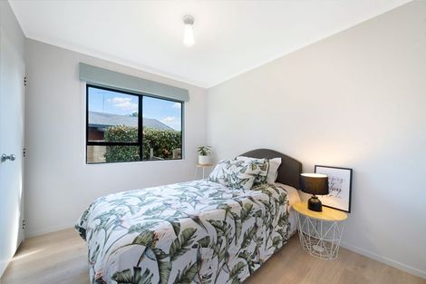Photo of property in 3/28 Lakeside Drive, Orewa, 0931
