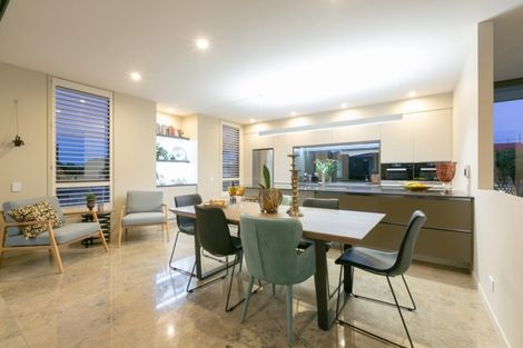 Photo of property in 14 Autere Street, Strandon, New Plymouth, 4312