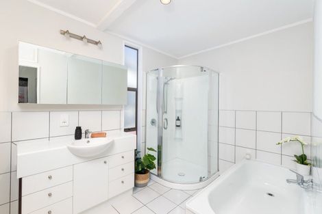 Photo of property in 11 Johnswood Grove, Clouston Park, Upper Hutt, 5018