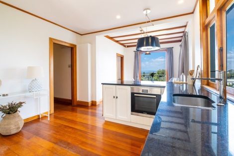 Photo of property in 8 Harvey Road, Bluff Hill, Napier, 4110