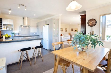 Photo of property in 203 Avenue Road, Greenmeadows, Napier, 4112