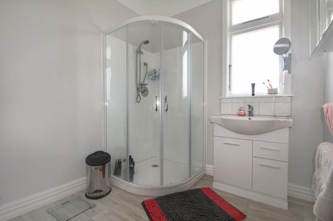 Photo of property in 28 Raglan Street, Oamaru North, Oamaru, 9400