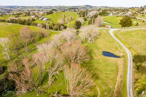 Photo of property in 16 Nikau Lane, Maungaturoto, 0520