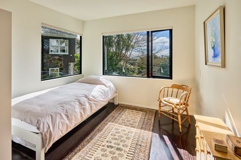 Photo of property in 8 Tawa Street, Eastbourne, Lower Hutt, 5013