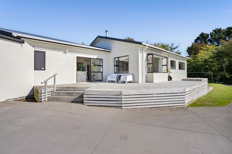 Photo of property in 805 Richmond Road, Lepperton, New Plymouth, 4373