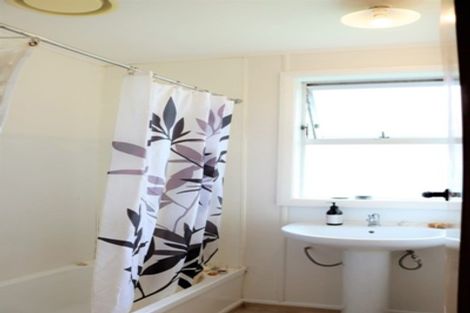 Photo of property in 15 Awatea Street, Levin, 5510