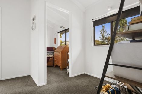 Photo of property in 287 Welcome Bay Road, Welcome Bay, Tauranga, 3112