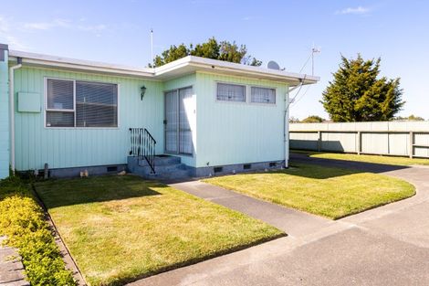 Photo of property in 2/27 Ranfurly Street, Tamatea, Napier, 4112