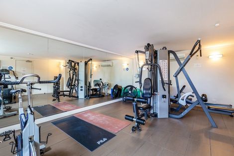 Photo of property in 2/225 Lake Terrace, Waipahihi, Taupo, 3330