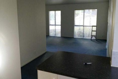 Photo of property in 2/62a Lynden Avenue, Hillcrest, Auckland, 0627