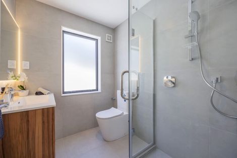 Photo of property in 744b East Coast Road, Pinehill, Auckland, 0630