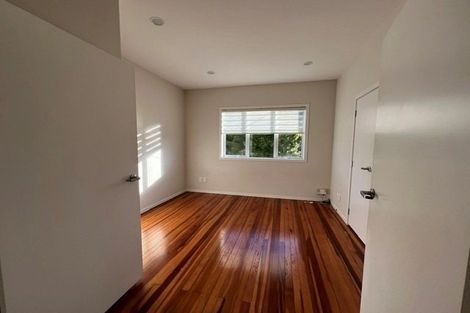 Photo of property in 41 Clayburn Road, Glen Eden, Auckland, 0602