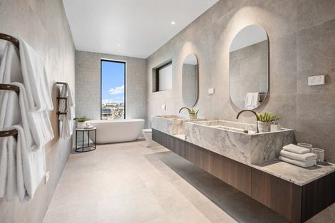 Photo of property in 15 Ridgelea Road, Long Bay, 0792