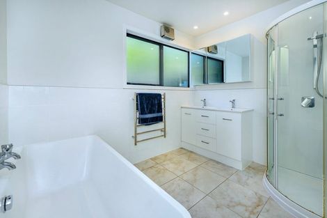 Photo of property in 11 Toledo Place, Mount Pleasant, Christchurch, 8081