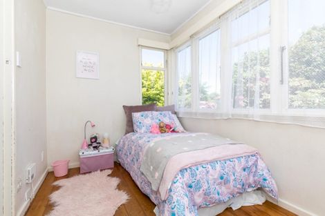 Photo of property in 2 Haultain Street, Fairfield, Hamilton, 3214