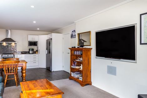 Photo of property in 130 Kenrigg Road, Kinloch, Taupo, 3377