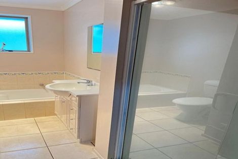 Photo of property in 23 Raphoe Road, Flat Bush, Auckland, 2019