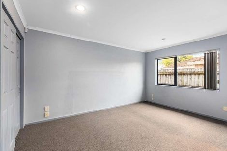 Photo of property in 100a Manuroa Road, Takanini, 2112