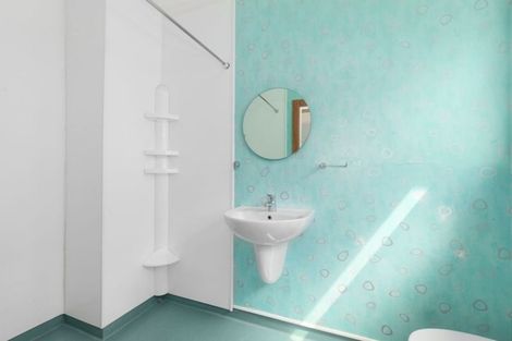 Photo of property in 97 Oroua Street, Eastbourne, Lower Hutt, 5013