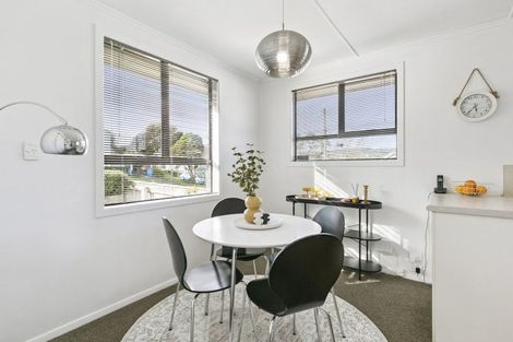 Photo of property in 11b Greer Crescent, Tawa, Wellington, 5028