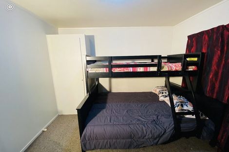 Photo of property in 2/9 George Street, Mangere East, Auckland, 2024