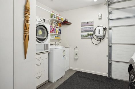 Photo of property in 17 Awa Toru Drive, Fairfield, Dunedin, 9018