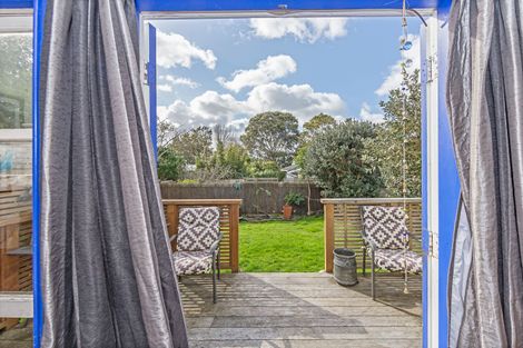 Photo of property in 27 Tramway Road, Beach Haven, Auckland, 0626