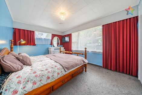 Photo of property in 60 Kairimu Street, Stokes Valley, Lower Hutt, 5019