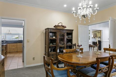 Photo of property in 23 Te Kopua Street, Acacia Bay, Taupo, 3330