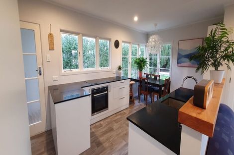 Photo of property in 20 Victoria Avenue, Waiuku, 2123