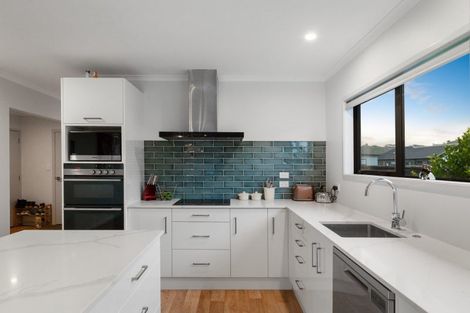 Photo of property in 48 Reel Road, Waihi Beach, 3611