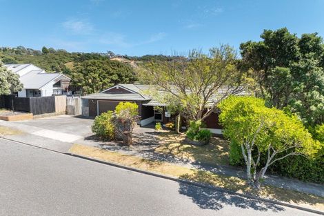 Photo of property in 22 Exploration Way, Whitby, Porirua, 5024