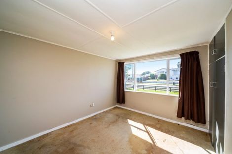 Photo of property in 57 Fairfield Road, Hawera, 4610