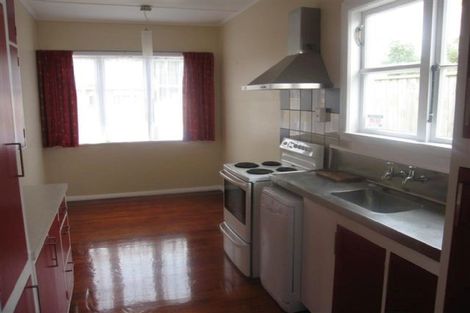 Photo of property in 11 Rangiora Avenue, Roslyn, Palmerston North, 4414