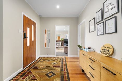 Photo of property in 14 Charles Crescent, Beerescourt, Hamilton, 3200