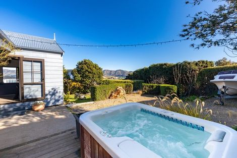 Photo of property in 12 James Drive, Diamond Harbour, Lyttelton, 8971