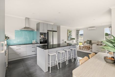 Photo of property in 15 Spinifex Street, Papamoa Beach, Papamoa, 3118