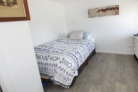 Photo of property in 15 Andrews Street, Foxton Beach, Foxton, 4815