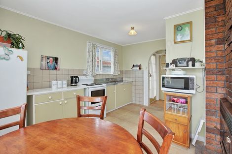 Photo of property in 6 Cureton Street, Morrinsville, 3300