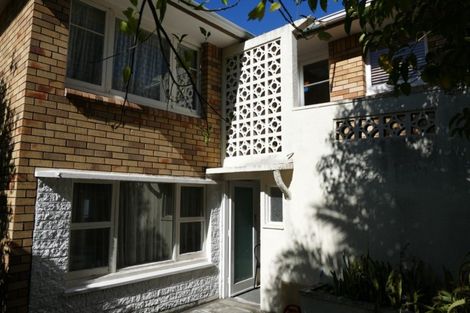 Photo of property in 1/45 Corunna Road, Milford, Auckland, 0620