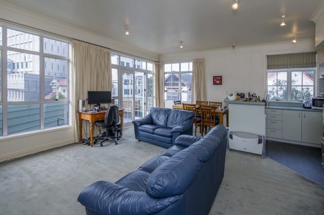 Photo of property in 32 Pipitea Street, Thorndon, Wellington, 6011