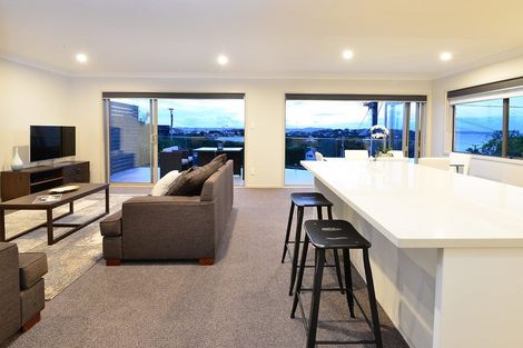 Photo of property in 7a Monyash Road, Manly, Whangaparaoa, 0930