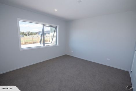 Photo of property in 3 Sunrise Place, Cable Bay, 0420