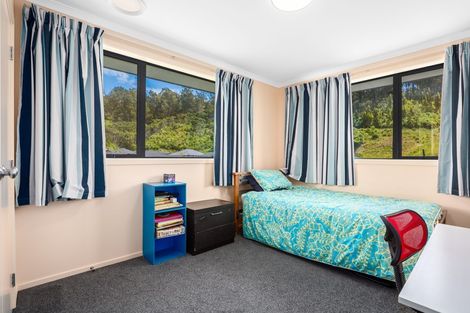 Photo of property in 32 Banks Boulevard, Whitby, Porirua, 5024