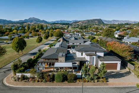 Photo of property in 31 Old Station Avenue, Wanaka, 9305