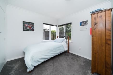 Photo of property in 27 Stirling Crescent, Hokowhitu, Palmerston North, 4410