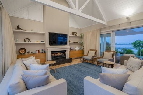 Photo of property in 14 Bay View Terrace, Tairua, 3508