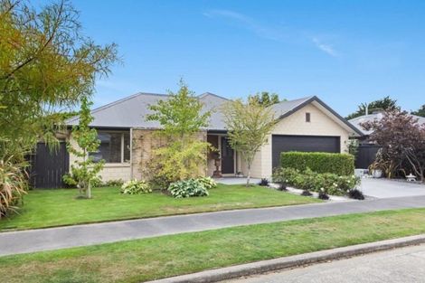 Photo of property in 23 Holbrook Way, Westmorland, Christchurch, 8025